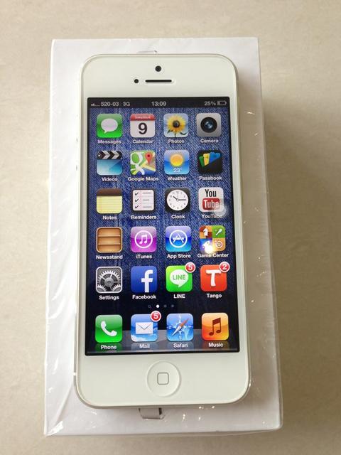 F/S : Brand New Apple iPhone 5 and Samsung Galaxy S2,3,4 and Blackberry Q5,10 And Apple iPad 4